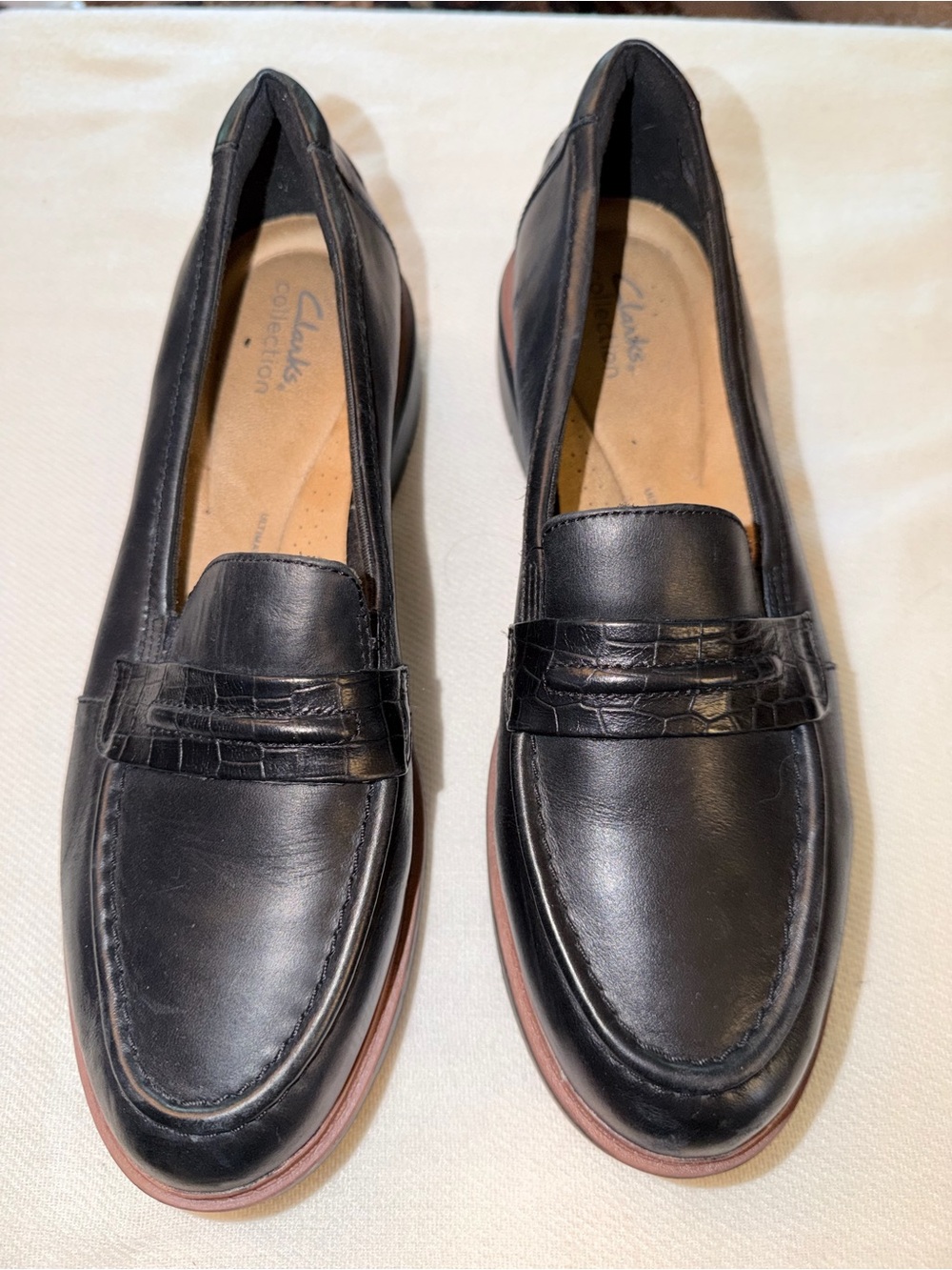 🌸NWT:Clarks Black Leather Women's Croc-Accent Penny Loafers